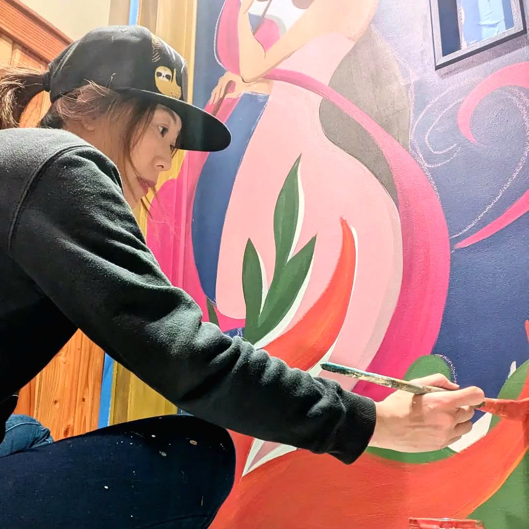 Hosting artist at Dots & Lines